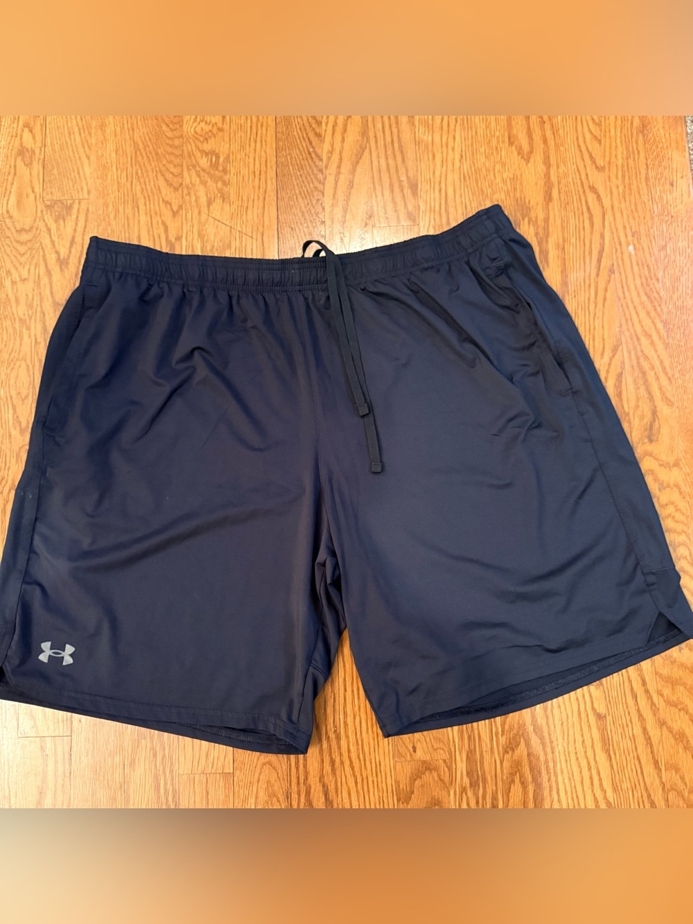 Under Armour Men's Black athletic shirts. Size 3XL
